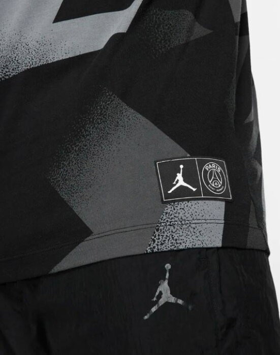 新品未使用タグ付きNIKEJordan×PSGコラボ トレーニングシャツ サイS