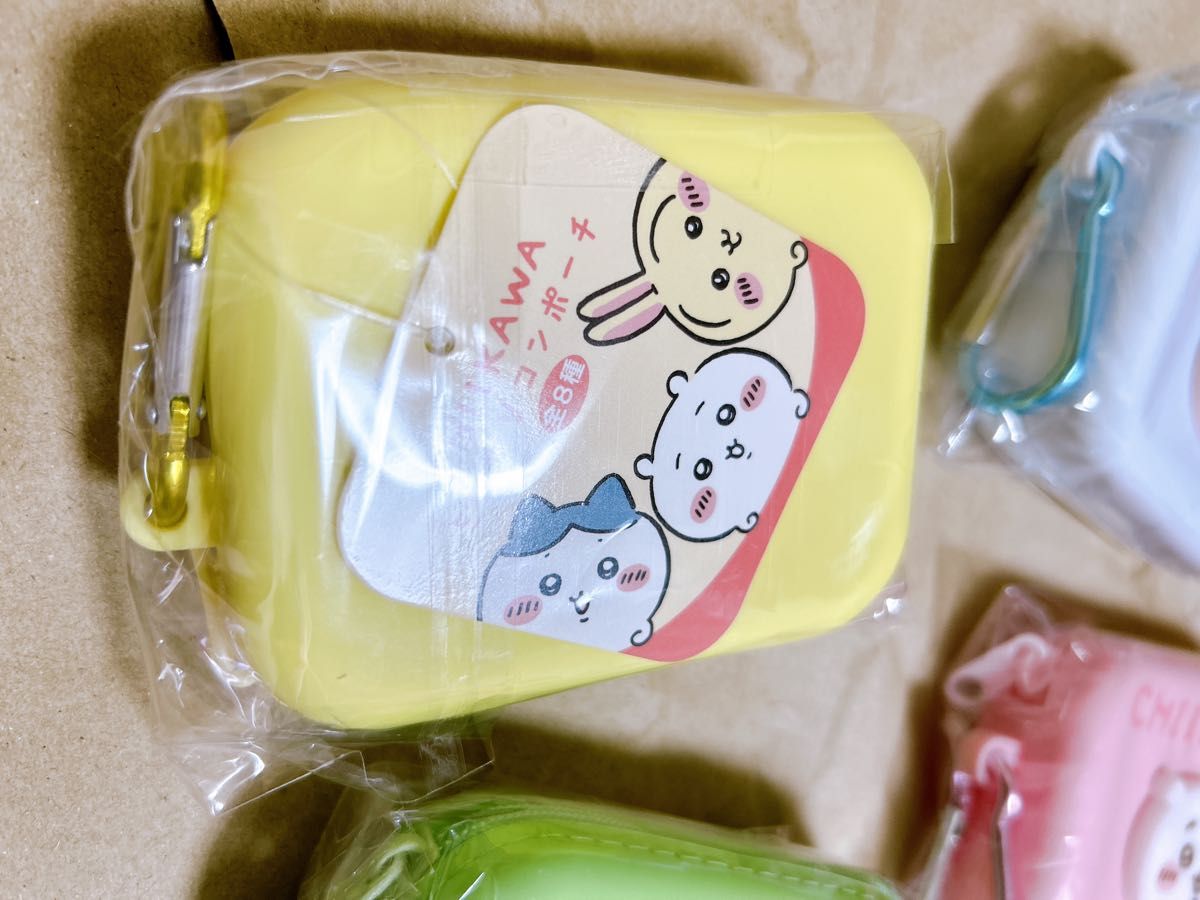 新プライズ ちいかわ ミニシリコンポーチ 全8種 お好きな2個お 新プライズ ちいかわ ミニシリコンポーチ 全8種 お好きな2個お