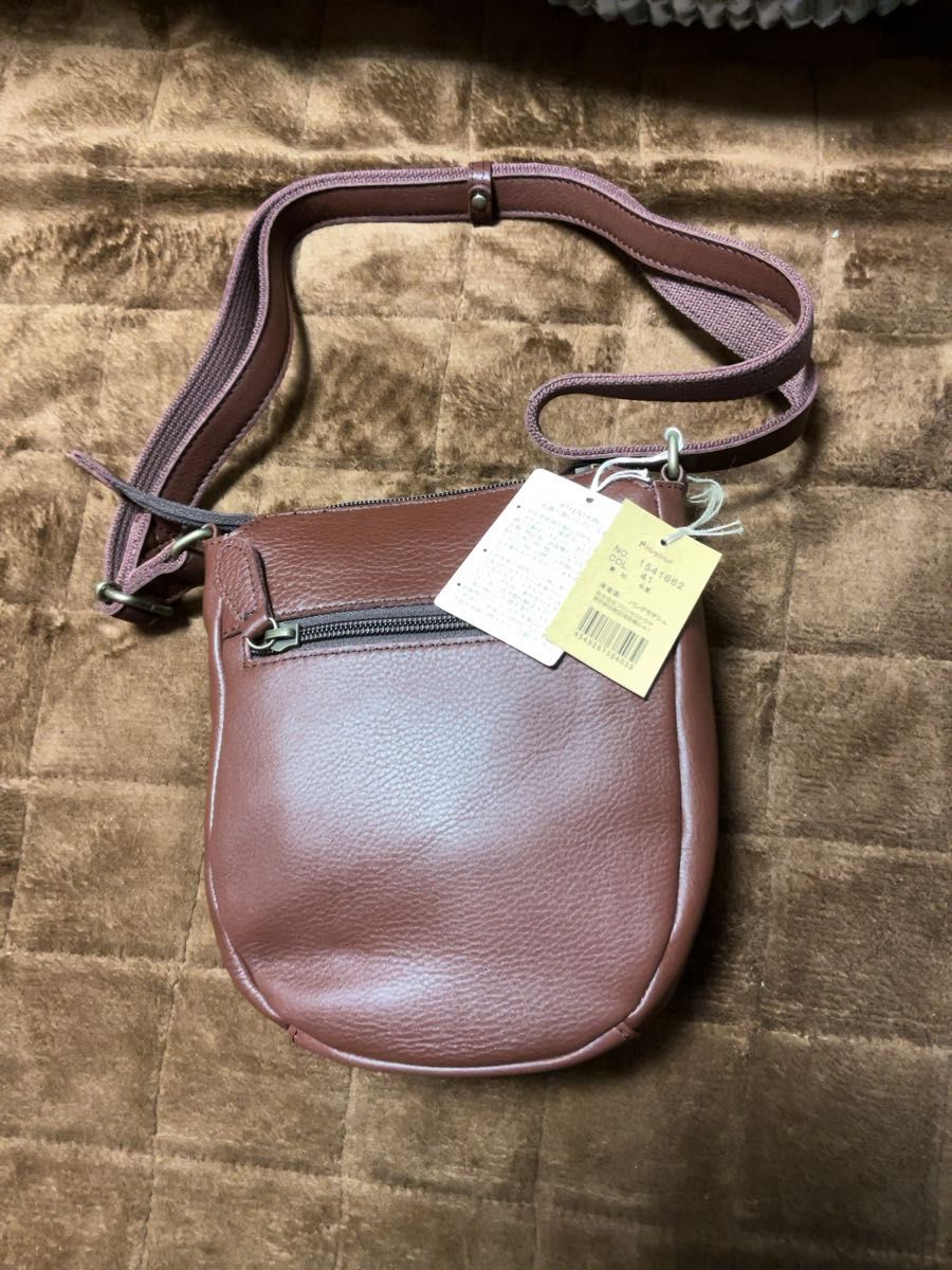 Dakota 牛革 ショルダーバッグ 新品未使用 1541662 Dakota ダコタ ミニショルダーバッグ 1541662 ショルダーバッグ
