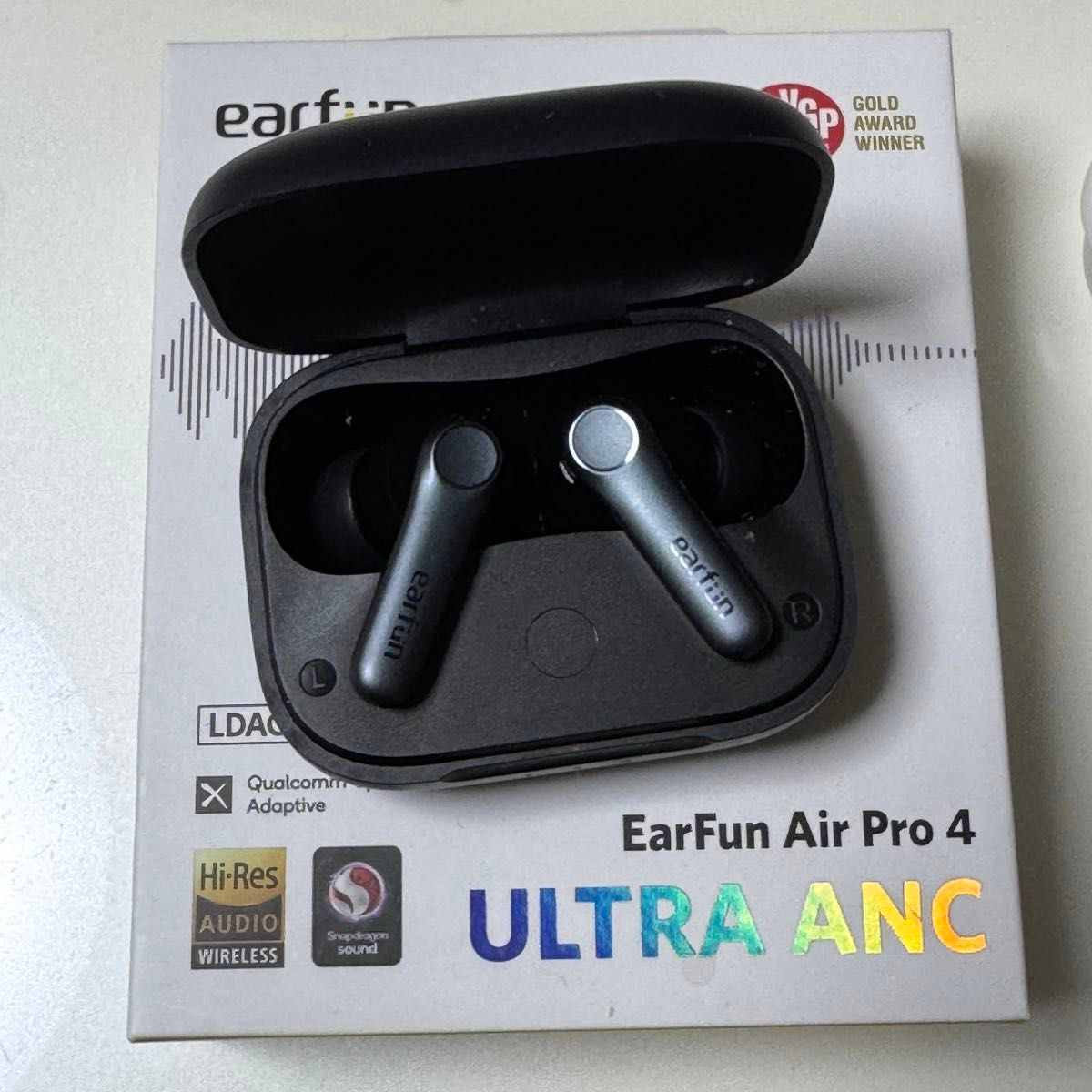 最終価格 EarFun Ari Pro 4 ブラック 中古美品 最終価格 EarFun Ari Pro 4 ブラック 中古美品