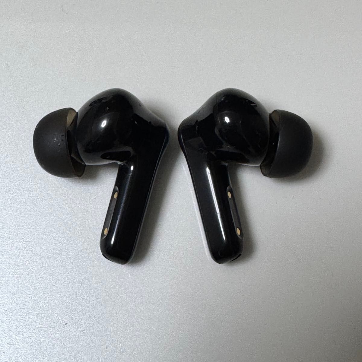 最終価格 EarFun Ari Pro 4 ブラック 中古美品 最終価格 EarFun Ari Pro 4 ブラック 中古美品