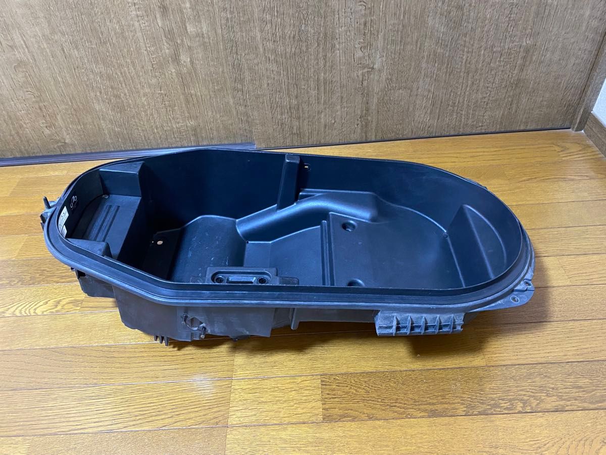 ヤマハ VOX SA31J メットインボックス バッテリーカバー インナーボックス