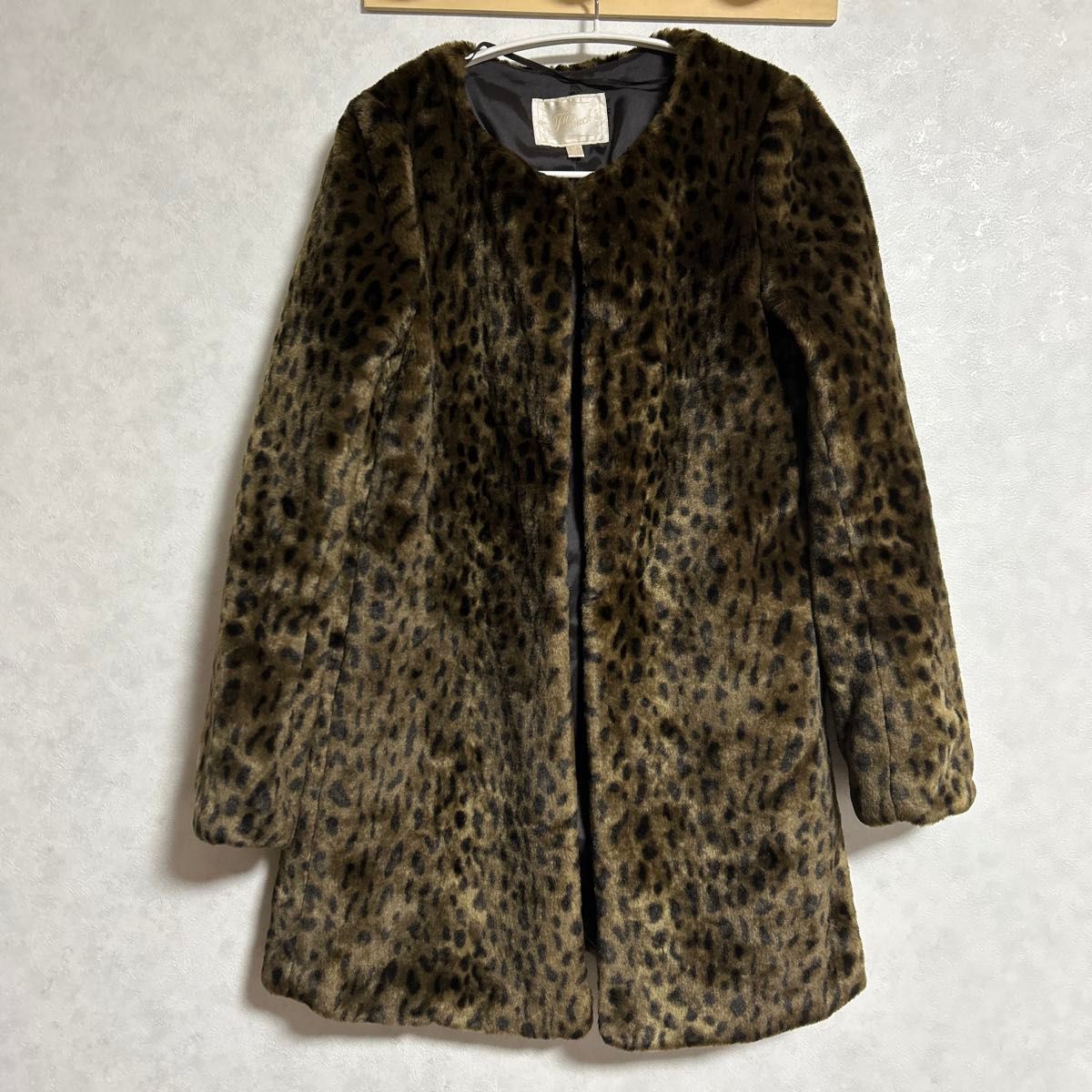 美品】UNIQLOユニクロ 軽量 レオパード柄 ファーコートM 豹柄 美品】UNIQLOユニクロ 軽量 レオパード柄 ファーコートM 豹柄