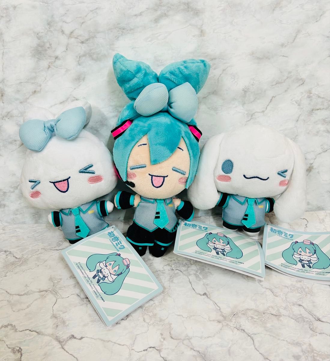 タグ付】 初音ミク × シナモロール ミニ ぬいぐるみ セット みみ タグ付】 初音ミク × シナモロール ミニ ぬいぐるみ セット みみ