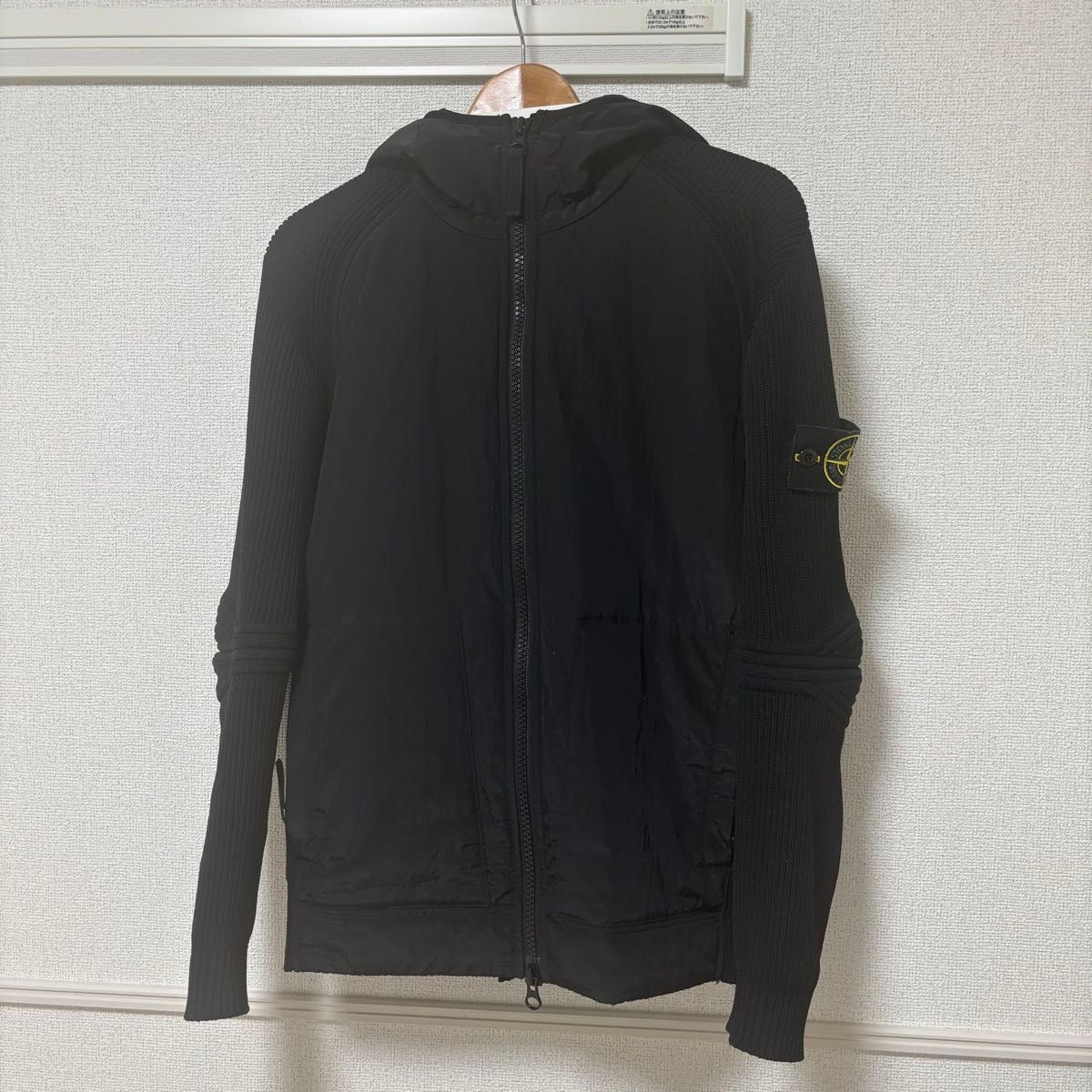 最終値下げ STONE ISLAND ストーンアイランド ナイロン 切替 最終値下げ STONE ISLAND ストーンアイランド ナイロン 切替