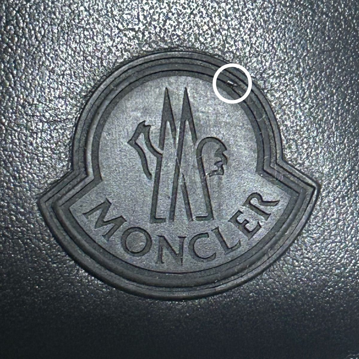 MONCLER モンクレール 長財布 希少 ストラップ付き ウォレット MONCLER モンクレール 長財布 希少 ストラップ付き ウォレット