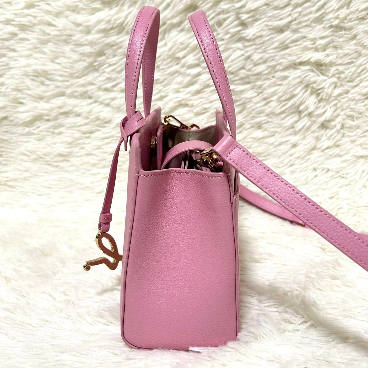 極美品】agnes b アニエスベー 2way ショルダーバッグ シボ革 極美品】agnes b アニエスベー 2way ショルダーバッグ シボ革