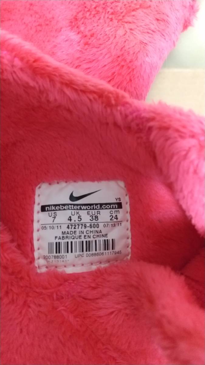 Nike ナイキ ブーツ ファー起毛素材 ピンク 24 24 0cm 売買されたオークション情報 Yahooの商品情報をアーカイブ公開 オークファン Aucfan Com