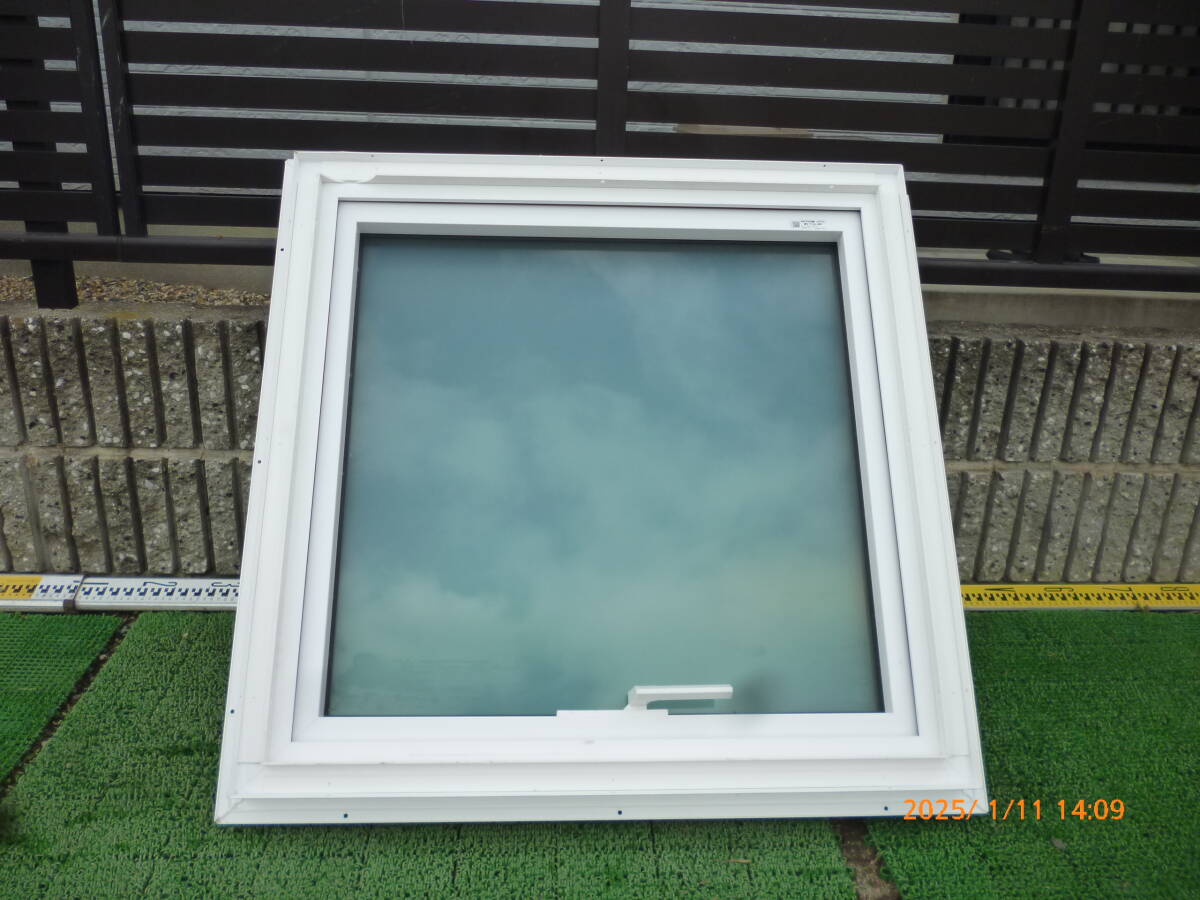 リクシル LIXIL EW PG仕様 PVC 横すべり出し窓 防火戸 防犯対策 DIY 窓 テラス 倉庫 リフォーム キャンセル物 傷物 約83cm×82cm引取り歓迎
