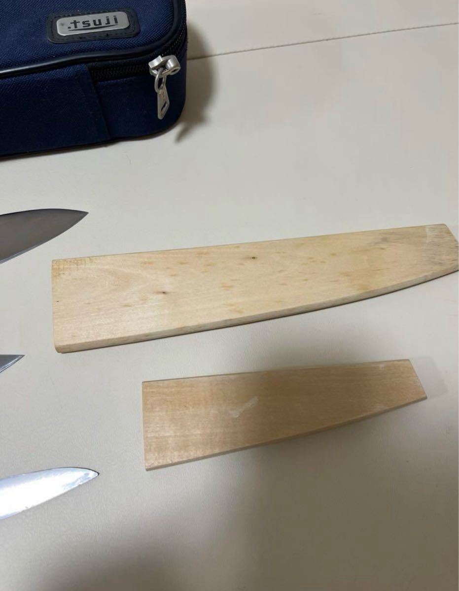 辻調理師専門学校】西洋料理包丁一式セット+エコノムピーラー 辻調理師専門学校】西洋料理包丁一式セット+エコノムピーラー