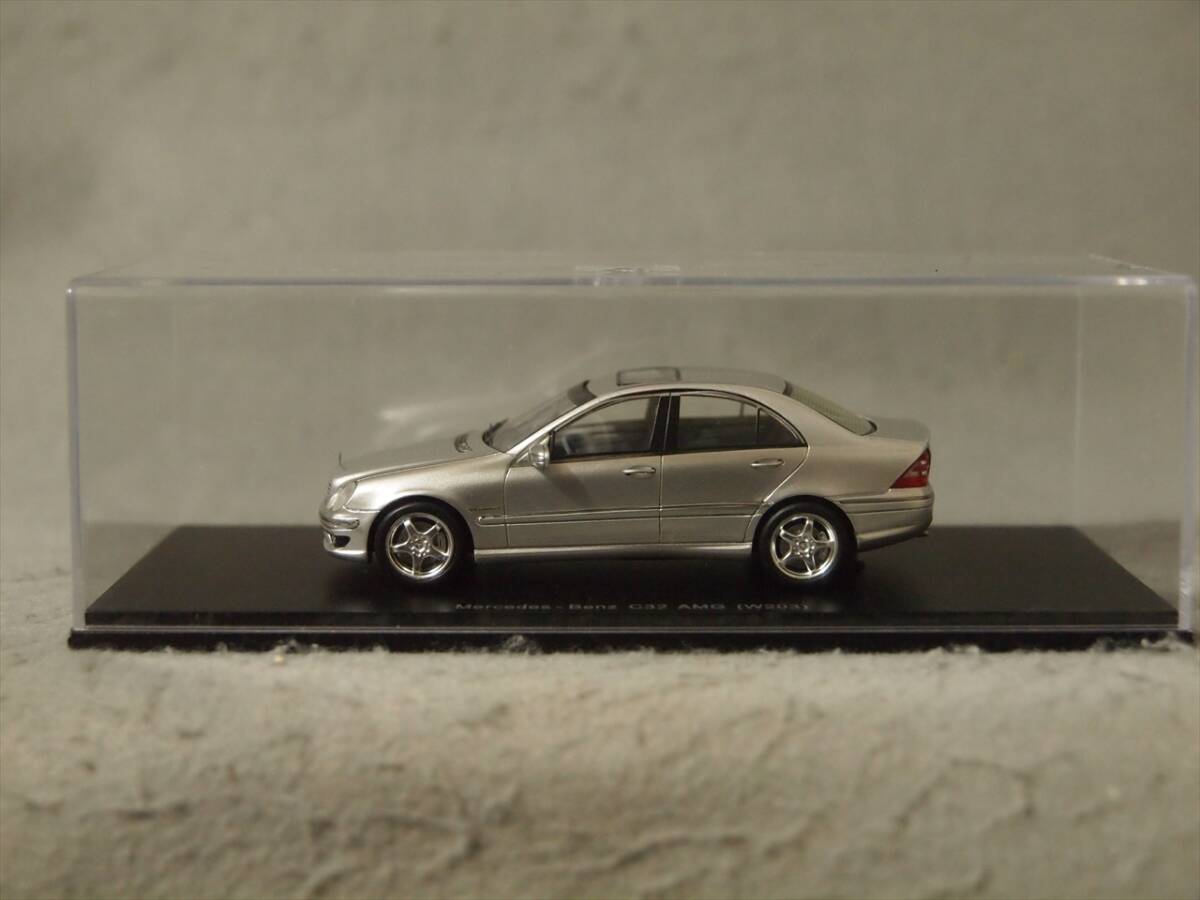 メルセデス ベンツ C32 AMG (W203) シルバー メルセデスベンツ ディーラー品/Spark 1/43 【紙箱無し】