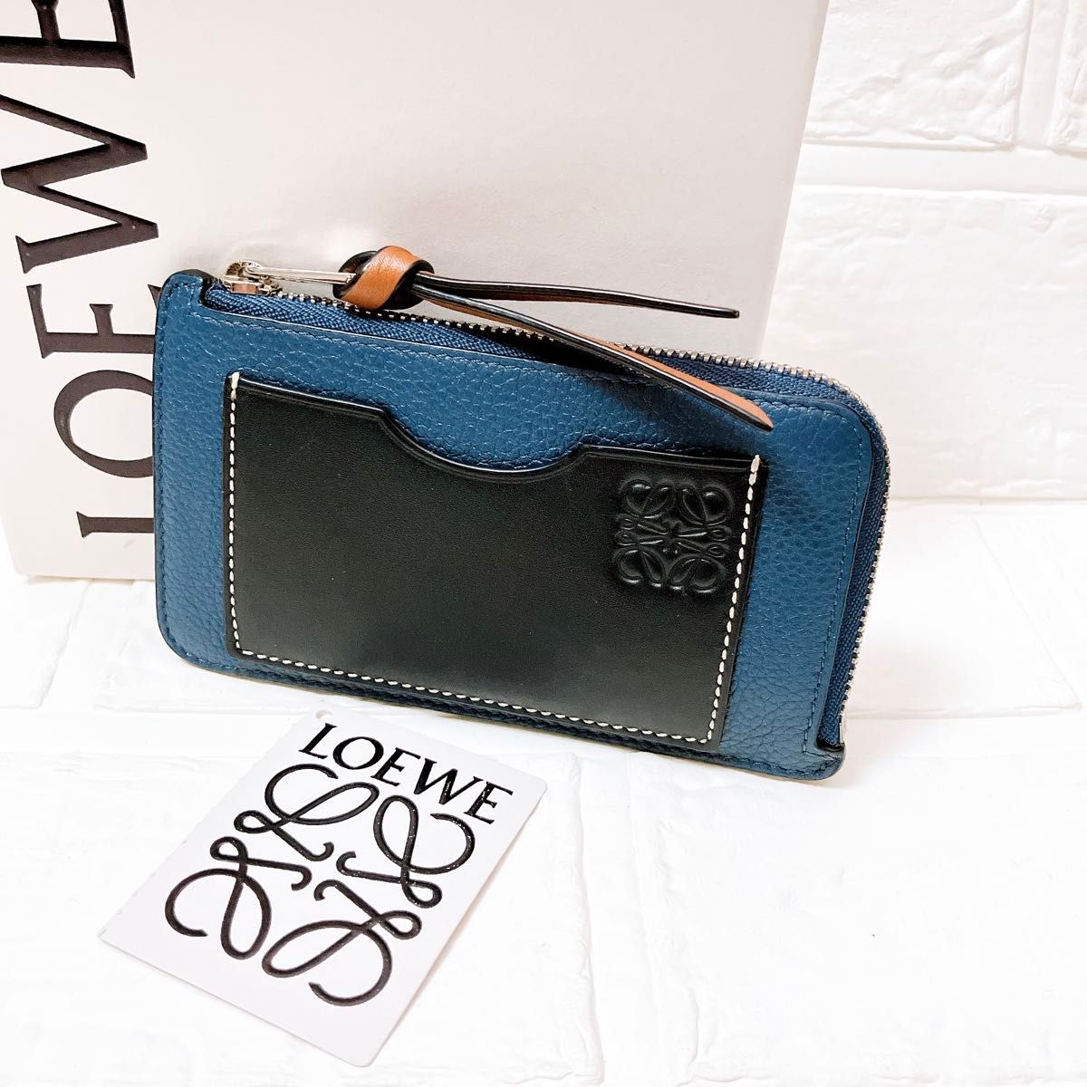 ロエベ LOEWE レザー アナグラム フラグメントケース SB125 ロエベ LOEWE レザー アナグラム フラグメントケース SB125