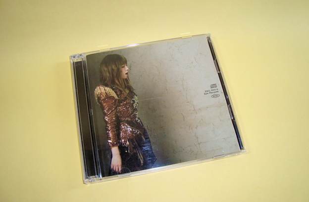 美品!YUKI(ユキ)LIVEアルバム『YUKI“The Present”2010.6.14,15 Bunkamura Orchard Hall』(初回生産限定盤CD2枚組+DVD)豪華仕様 即決あり_CDの表面