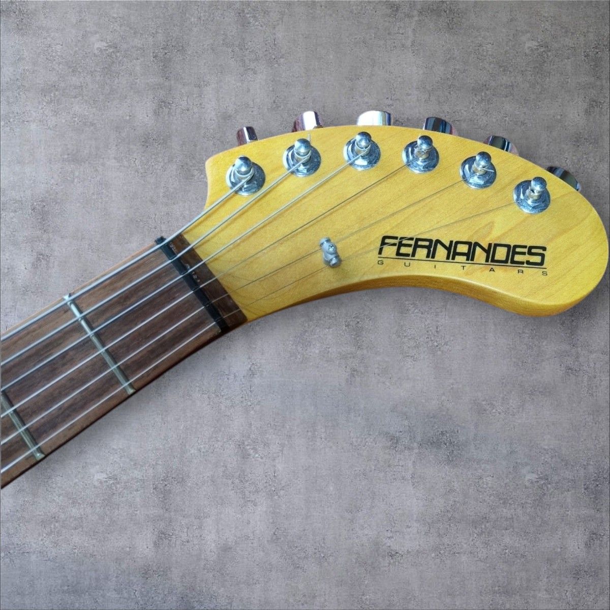 極美品 FERNANDES ZO-3 芸達者 ミニギター フェルナンデス 極美品 FERNANDES ZO-3 芸達者 ミニギター フェルナンデス