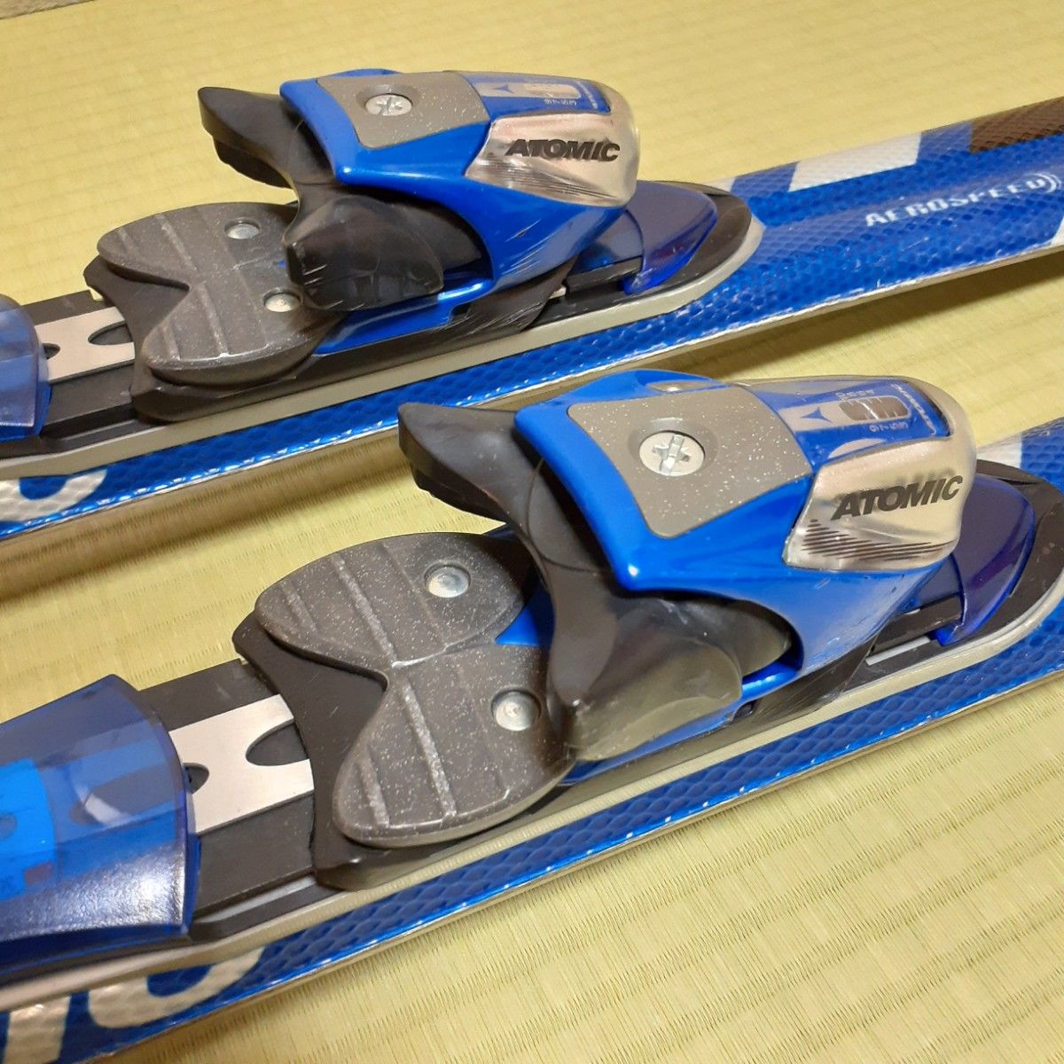 Atomic ST7 スキー板160cm R11 小回りがしやすい板 アトミック製 Atomic ST7 スキー板160cm R11 小回りがしやすい板 アトミック製