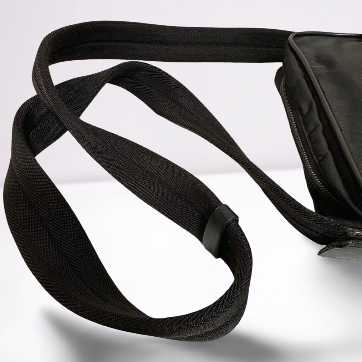 PRADA プラダ カメラバッグ ショルダーバッグ サコッシュ PRADA プラダ カメラバッグ ショルダーバッグ サコッシュ