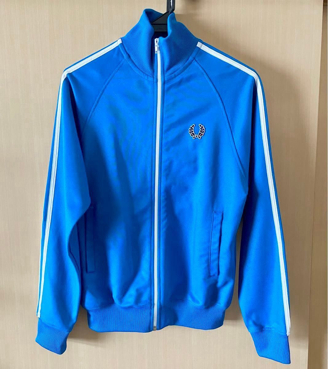 フレッドペリー トラックジャケット ライトブルー フレッドペリー トラックジャケット XSサイズ 青 FRED PERRY