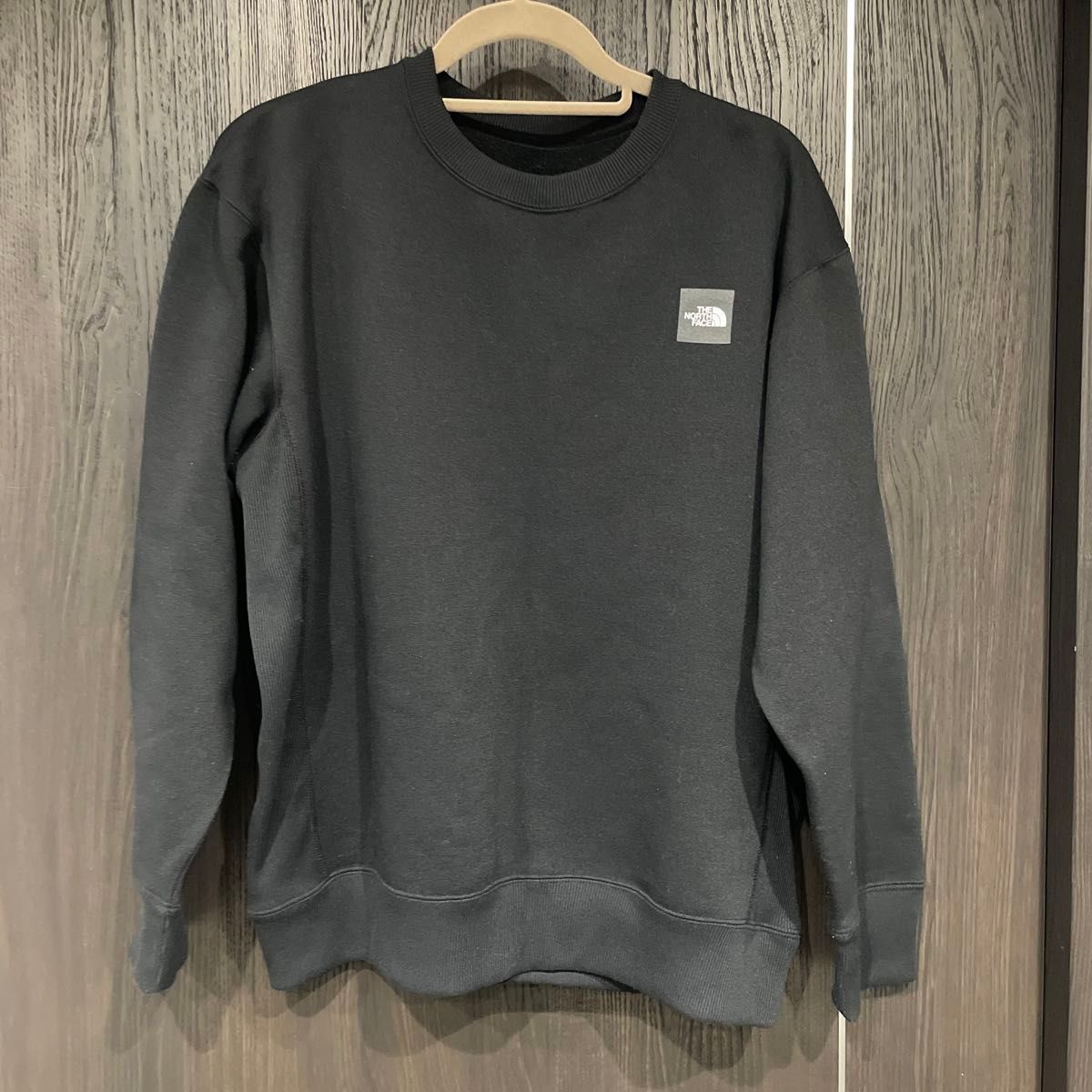 THE NORTH FACE ブラック クルーネック スウェット ボックスロゴ ノースフェイス