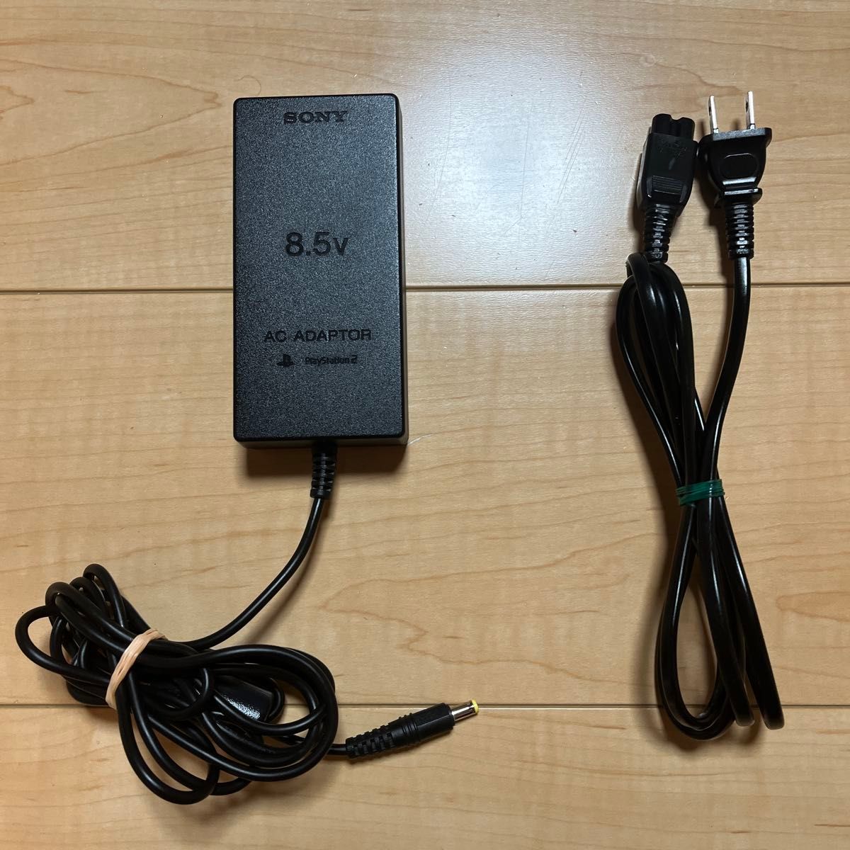 ソニー純正品 薄型 70000系 PS2用 『ACアダプター(SCPH-70100 ソニー純正品 薄型 70000系 PS2用 『ACアダプター(SCPH-70100