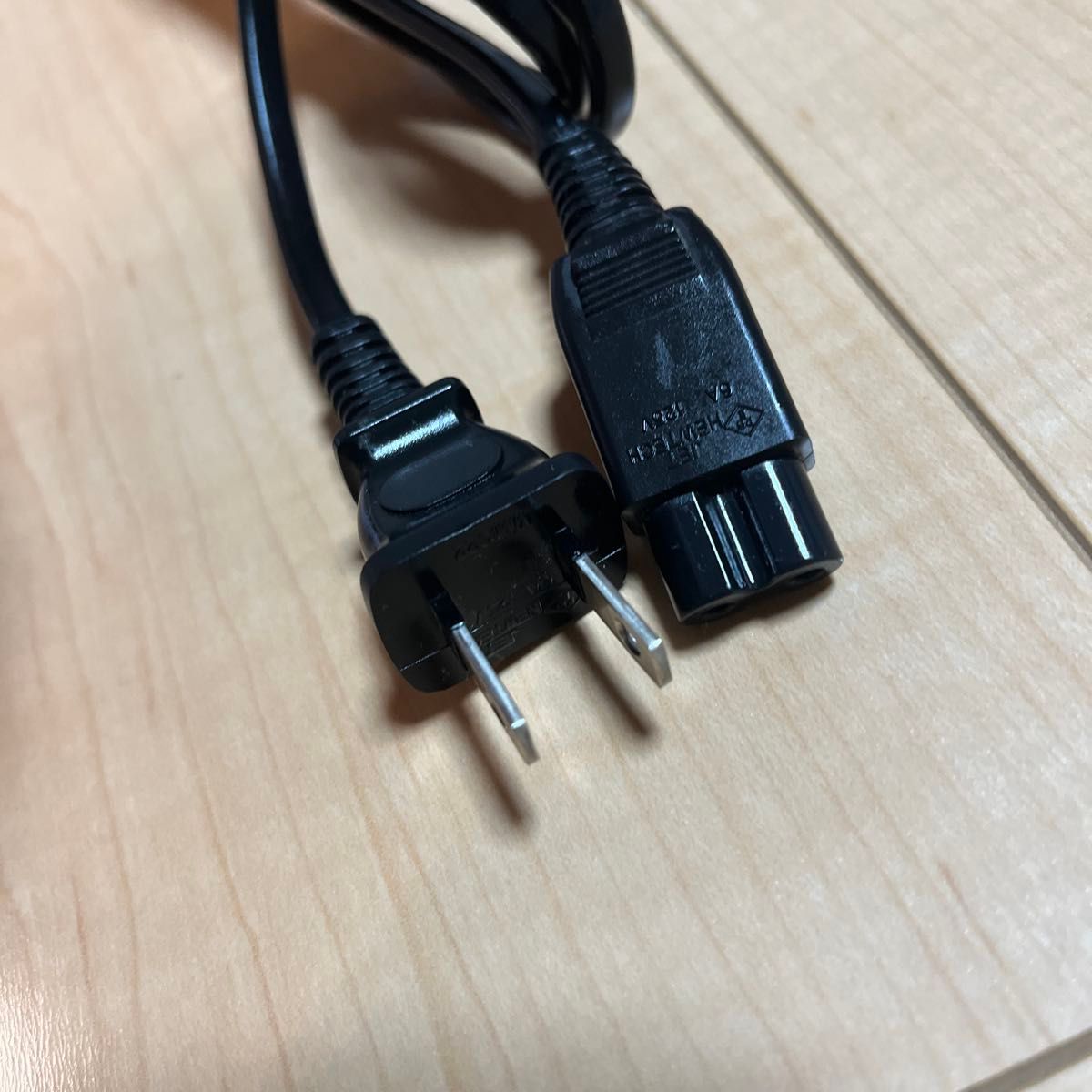 ソニー純正品 薄型 70000系 PS2用 『ACアダプター(SCPH-70100 ソニー純正品 薄型 70000系 PS2用 『ACアダプター(SCPH-70100