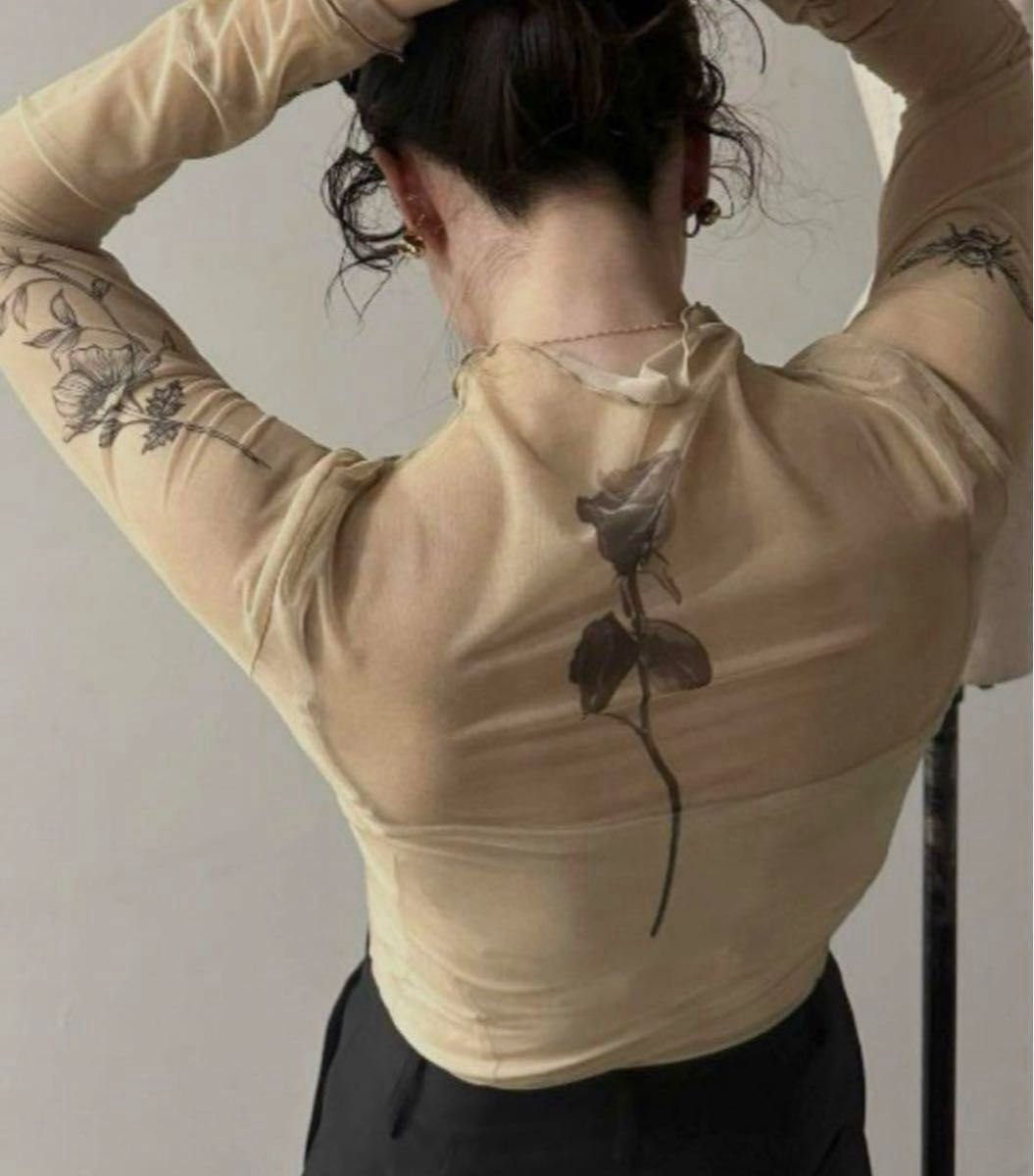 アメリ MEDI FLOWER TATTOO SHEER TOP タトゥートップス アメリ MEDI FLOWER TATTOO SHEER TOP タトゥートップス