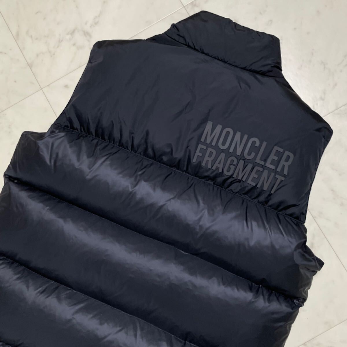 美品☆ MONCLER × FRAGMENT モンクレール フラグメント ABENE 美品☆ MONCLER × FRAGMENT モンクレール フラグメント ABENE