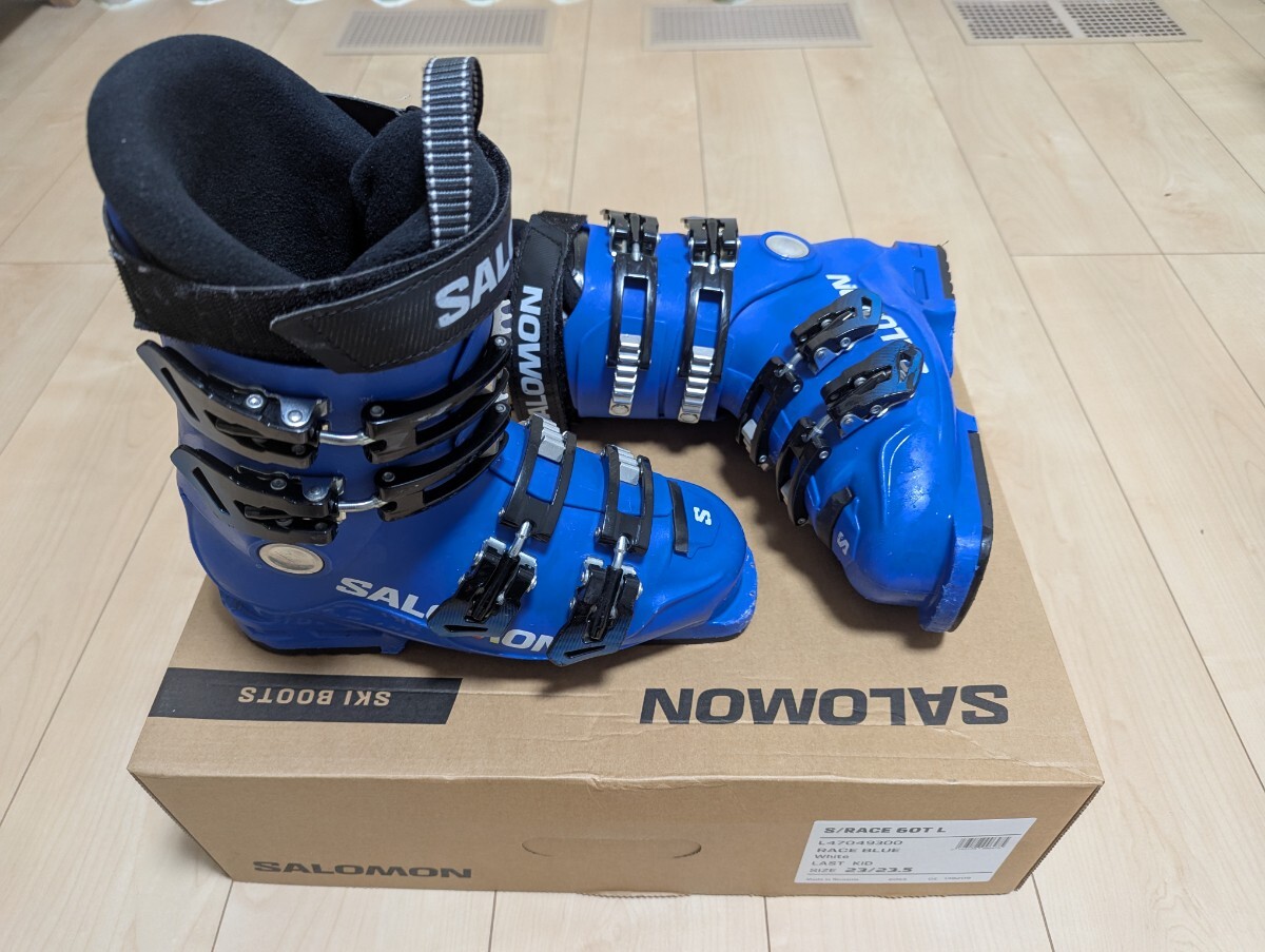 中古・ジュニアレーサー】サロモン ジュニア スキーブーツ S 中古・ジュニアレーサー】サロモン ジュニア スキーブーツ S