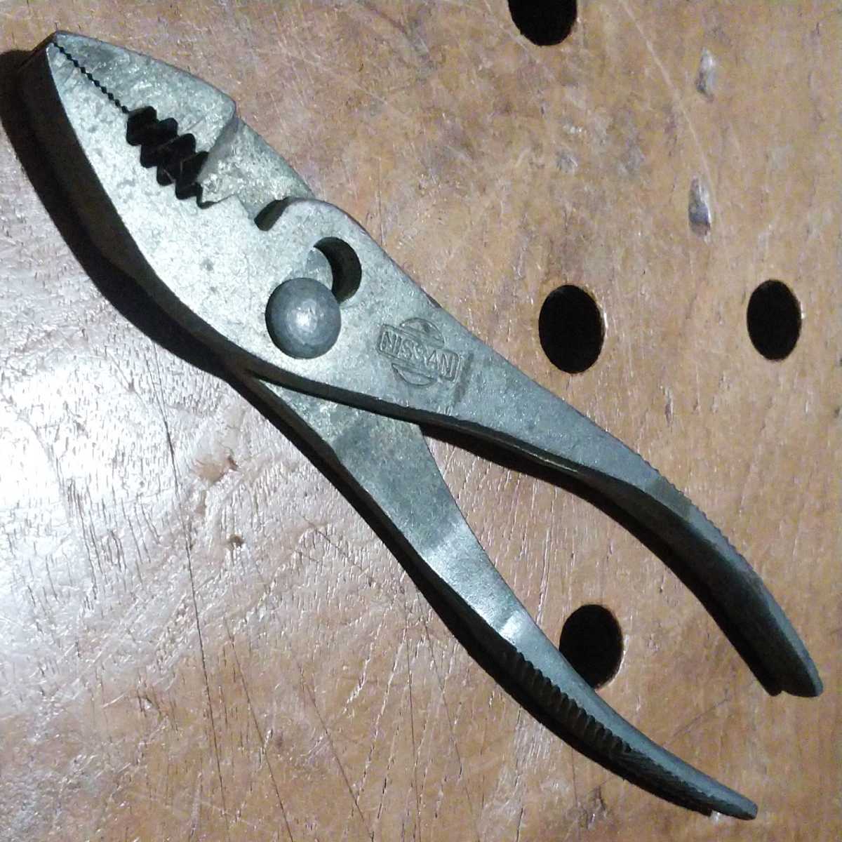  Nissan automobile NISSAN loaded tool maintenance for tool plier total length 154.2mm Datsun datsun Plier considerably old is good structure .GT-R GT-S4