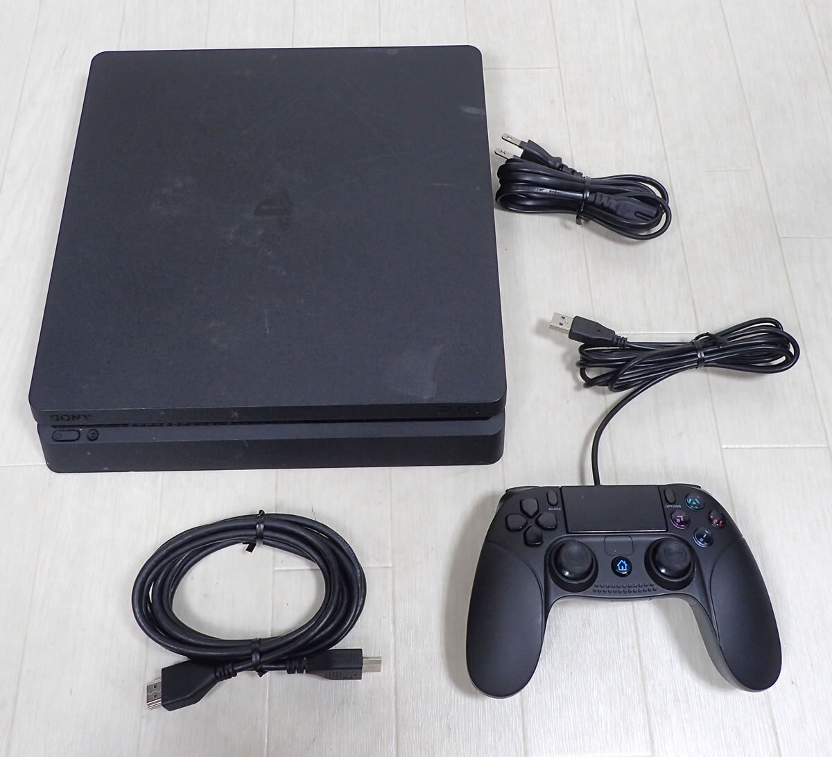 Sony PlayStation 4 500GB CUH-2000A 黒 中古 D719(PS4本体 Sony PlayStation 4 500GB CUH-2000A 黒 中古 D719(PS4本体