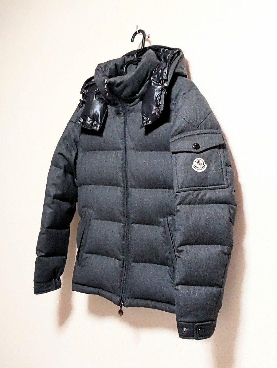 美品 正規品 MONCLER MONTGENEVRE モンクレール モンジュ 美品 正規品 MONCLER MONTGENEVRE モンクレール モンジュ