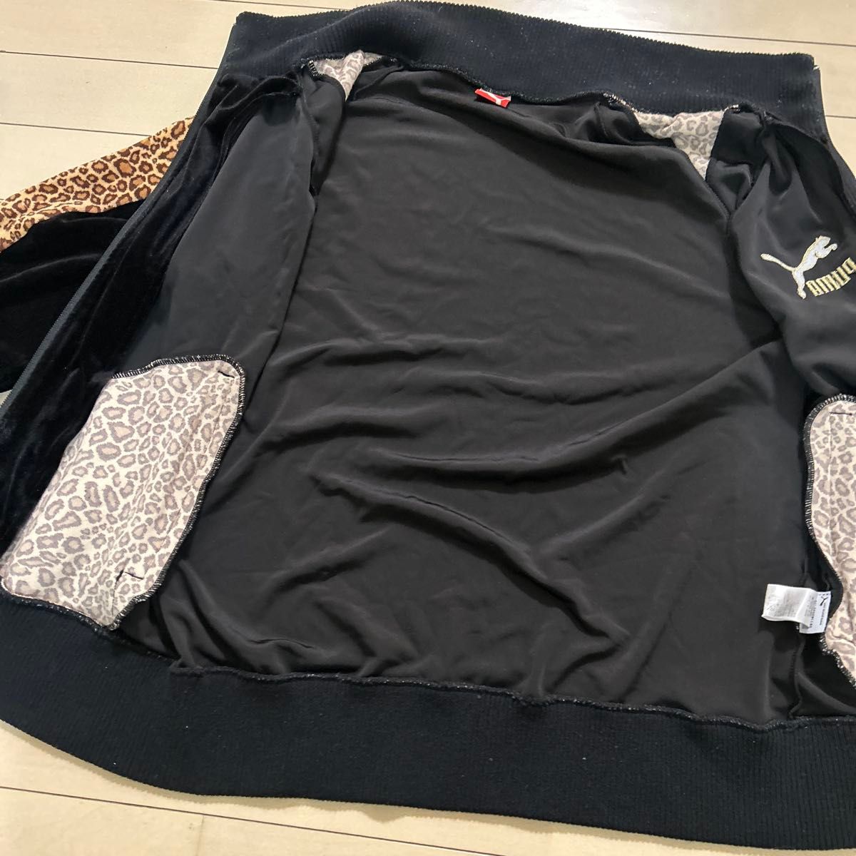ふじ様専用 PUMA ×BEAMS 別注 レオパード柄ベロア トラック ふじ様専用 PUMA ×BEAMS 別注 レオパード柄ベロア トラック