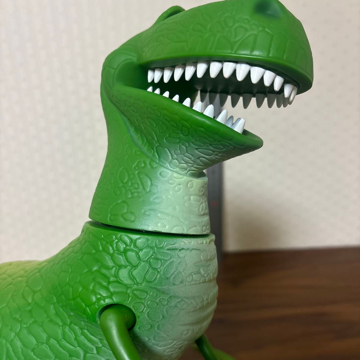 ディズニー トイストーリー トーキング レックス 等身大 日本語 ディズニー トイストーリー トーキング レックス 等身大 日本語