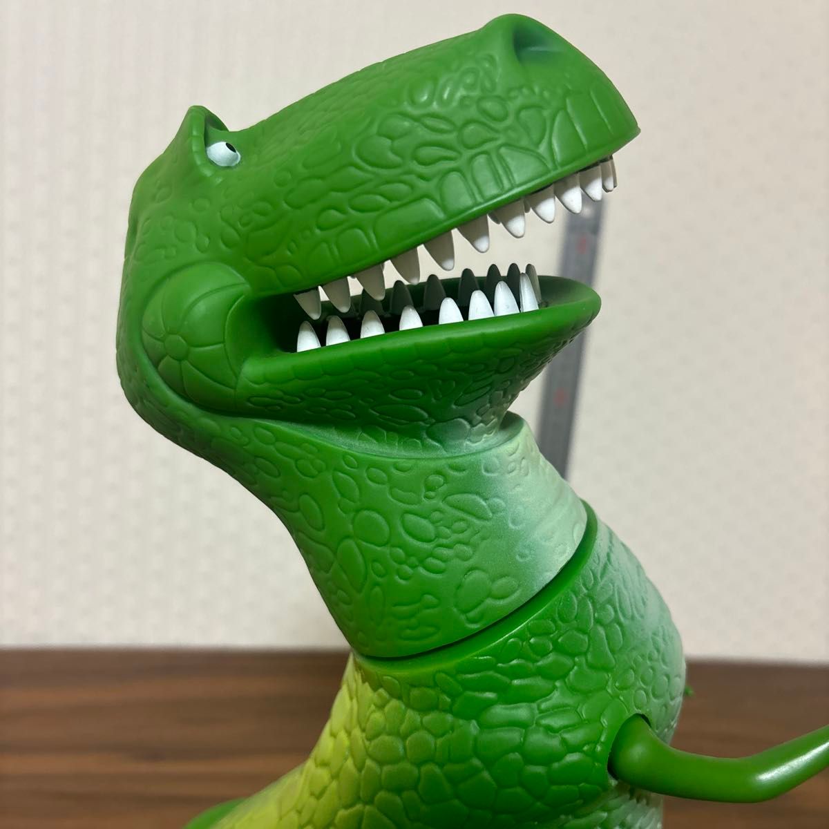 ディズニー トイストーリー トーキング レックス 等身大 日本語 ディズニー トイストーリー トーキング レックス 等身大 日本語