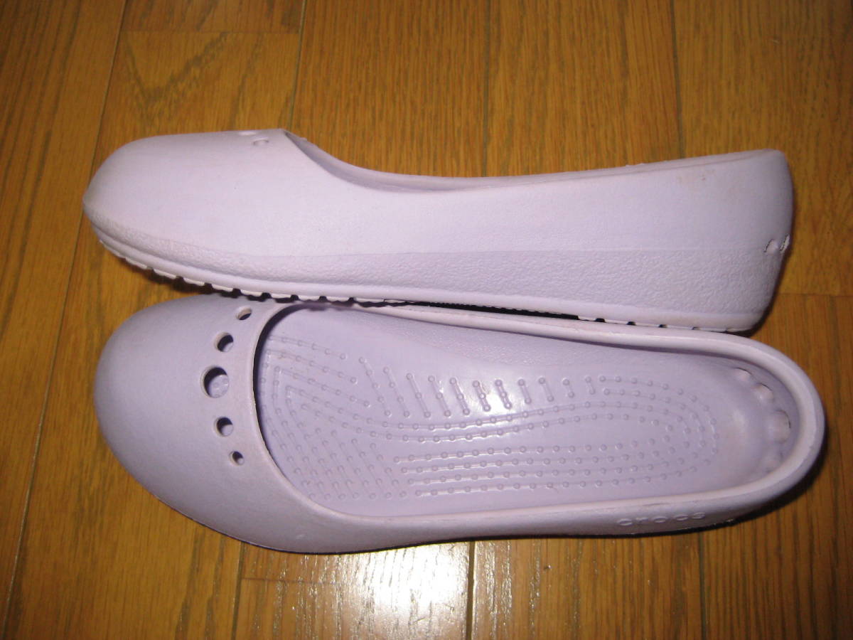 crocs Crocs Prima * плоская обувь * размер 4( примерно 20cm)* лаванда * салон надеть обувь тоже 
