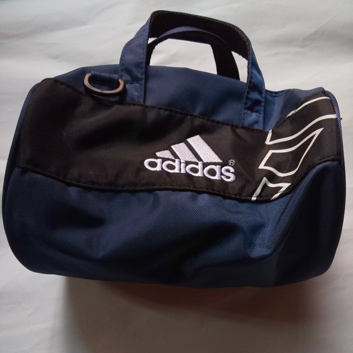 adidas  ポーチ