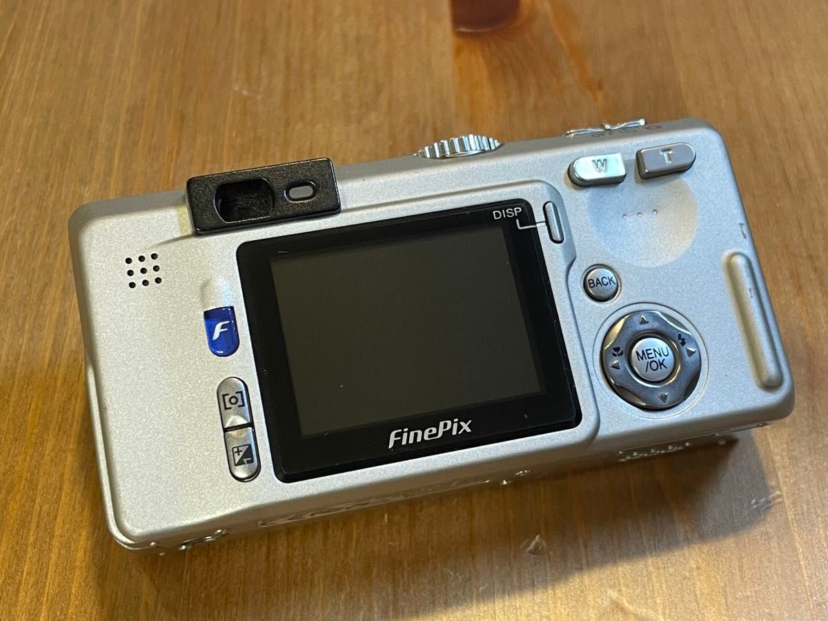 作例あり 富士フィルム FinePix F700 デジカメ 正常動作品 作例あり 富士フィルム FinePix F700 デジカメ 正常動作品