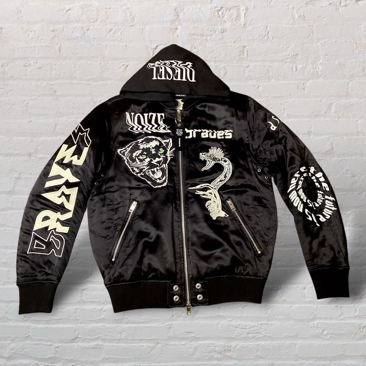 美品】DIESEL ディーゼル ブルゾン MA-1 スカジャン 刺繍 フード 美品】DIESEL ディーゼル ブルゾン MA-1 スカジャン 刺繍 フード