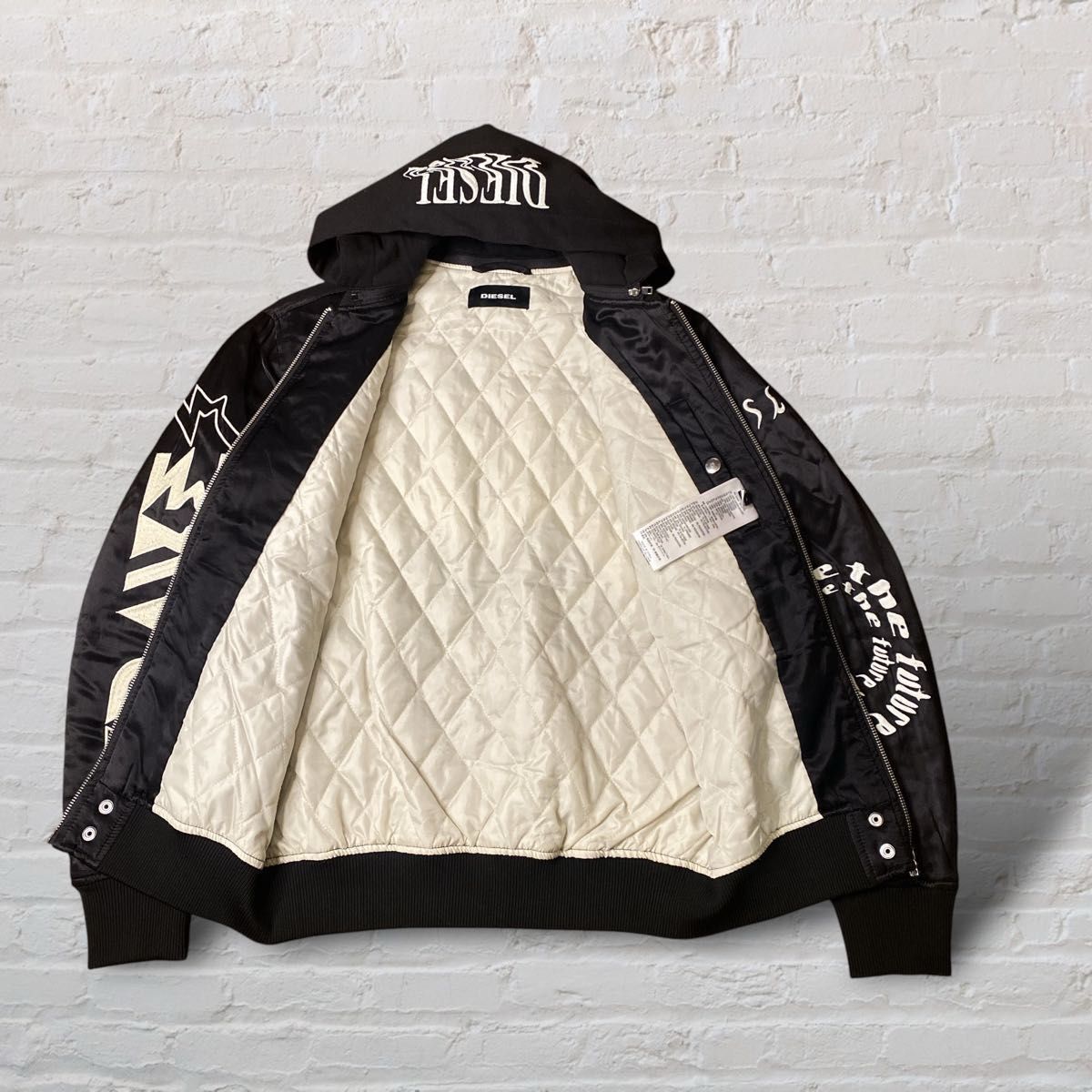 美品】DIESEL ディーゼル ブルゾン MA-1 スカジャン 刺繍 フード 美品】DIESEL ディーゼル ブルゾン MA-1 スカジャン 刺繍 フード