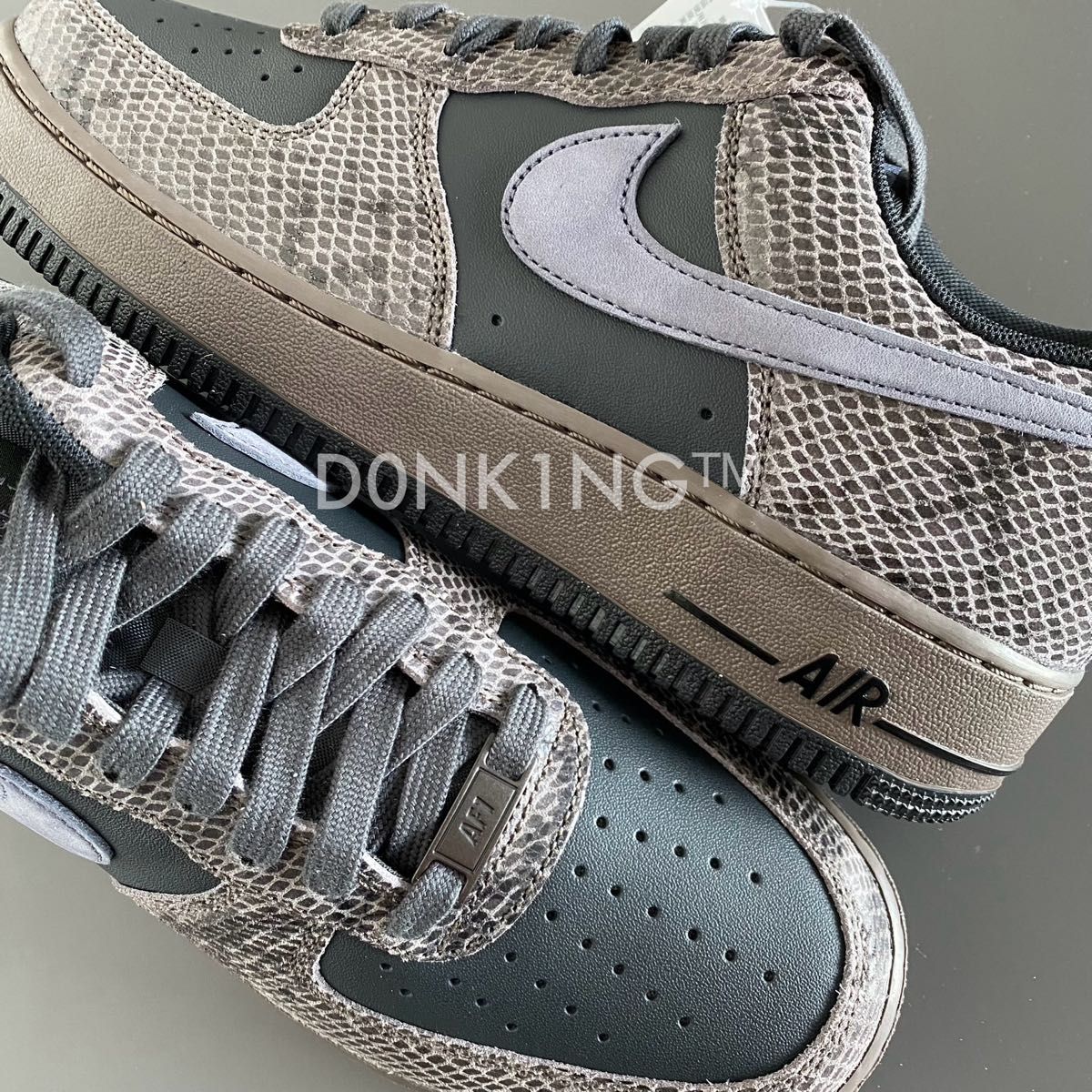 希少 ナイキ NIKE エア フォース AIR FORCE 1 黒蛇 ブラック 希少 ナイキ NIKE エア フォース AIR FORCE 1 黒蛇 ブラック