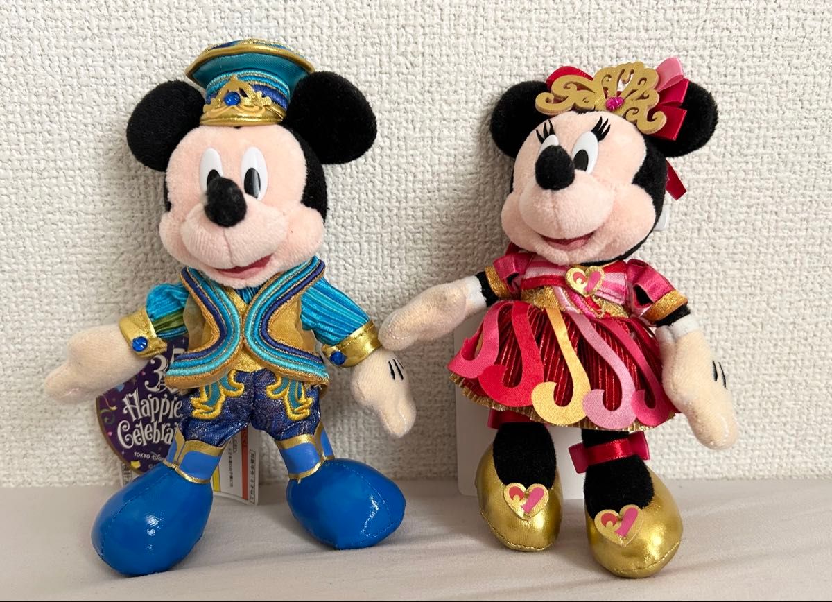 東京ディズニーランド 35周年 ミッキー ミニー ぬいぐるみバッジ 東京ディズニーランド 35周年 ミッキー ミニー ぬいぐるみバッジ