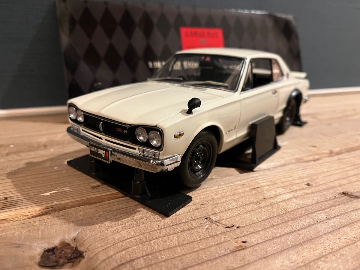 KYOSHO 京商 1/18 NISSAN 日産 Skyline スカイライン 2000 GT-R KYOSHO 京商 1/18 NISSAN 日産 Skyline スカイライン 2000 GT-R