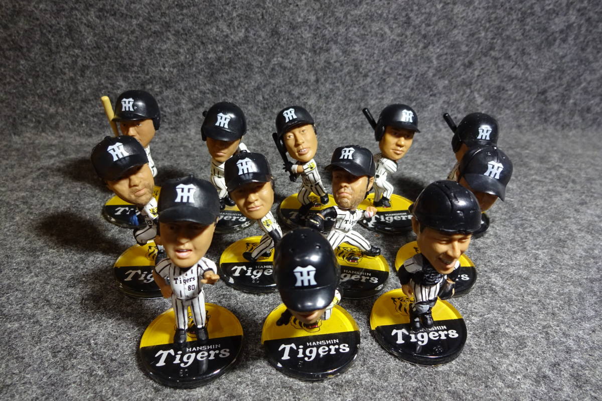  Hanshin Tigers figure 12 piece set 