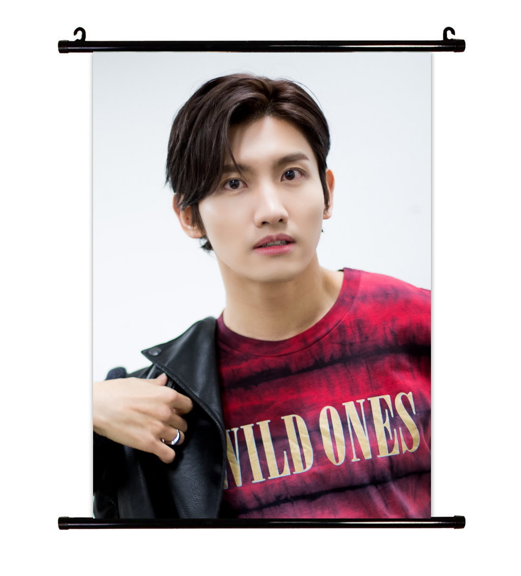 東方神起 TVXQ チャンミン　タベストリー 布ポスター　約41ｃｍ×57ｃｍ (B)_画像1