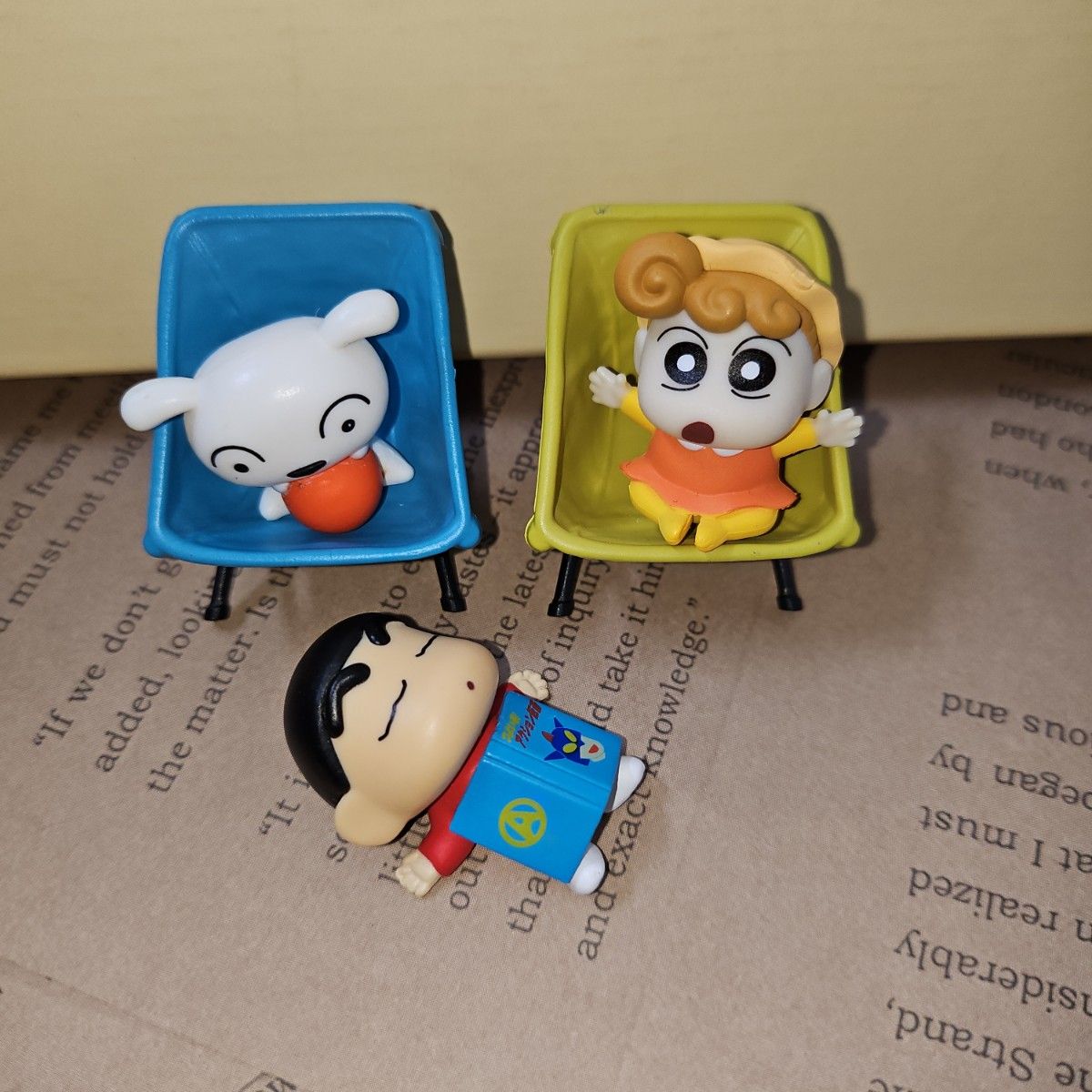 美品 クレヨンしんちゃん ヒロシ ミサエ シロ ひまわり 美品 クレヨンしんちゃん ヒロシ ミサエ シロ ひまわり