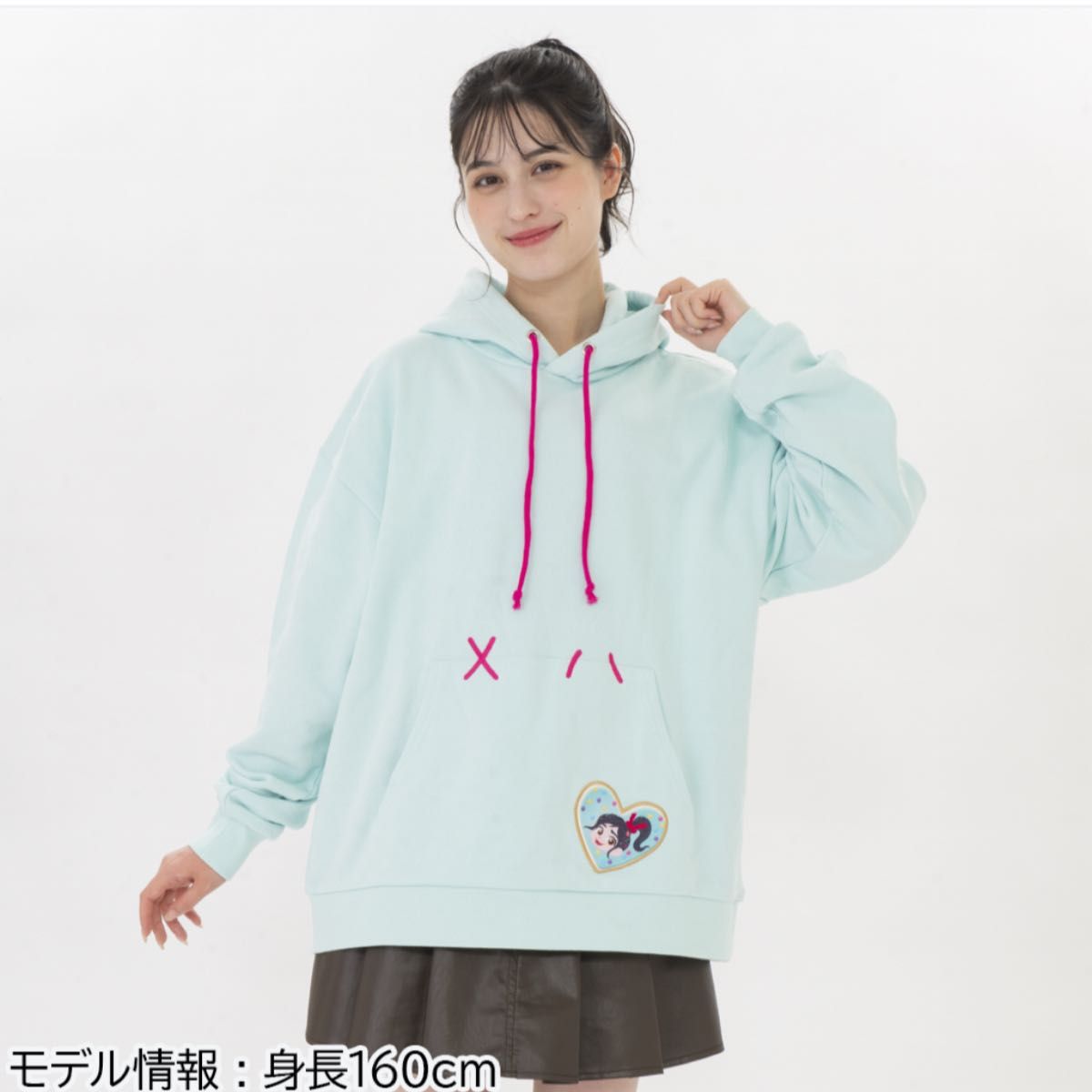 新品タグ付き ディズニーパルパルーザ ヴァネロペ パーカー 4着 新品タグ付き ディズニーパルパルーザ ヴァネロペ パーカー 4着
