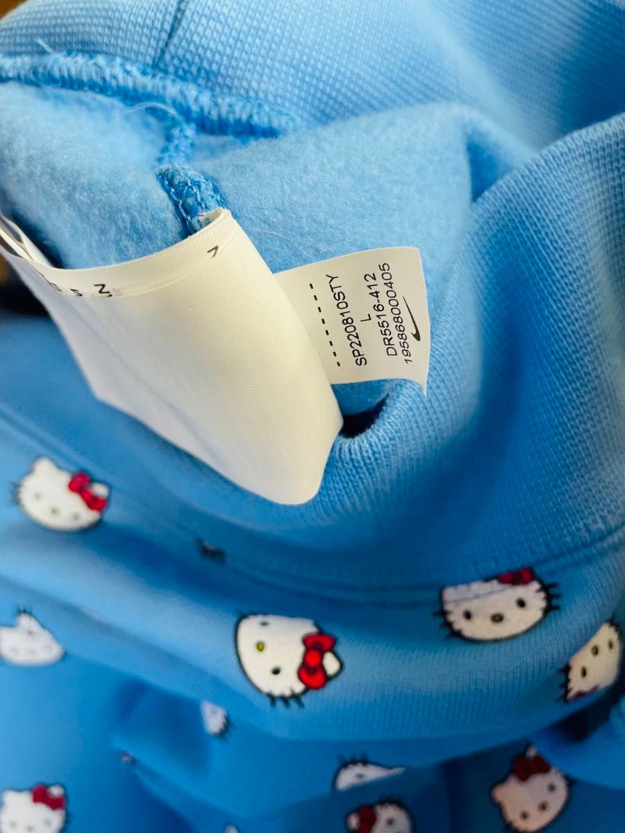 NIKE × Hello Kittyコラボ パンツ パーカー セット Lサイズ NIKE × Hello Kittyコラボ パンツ パーカー セット Lサイズ