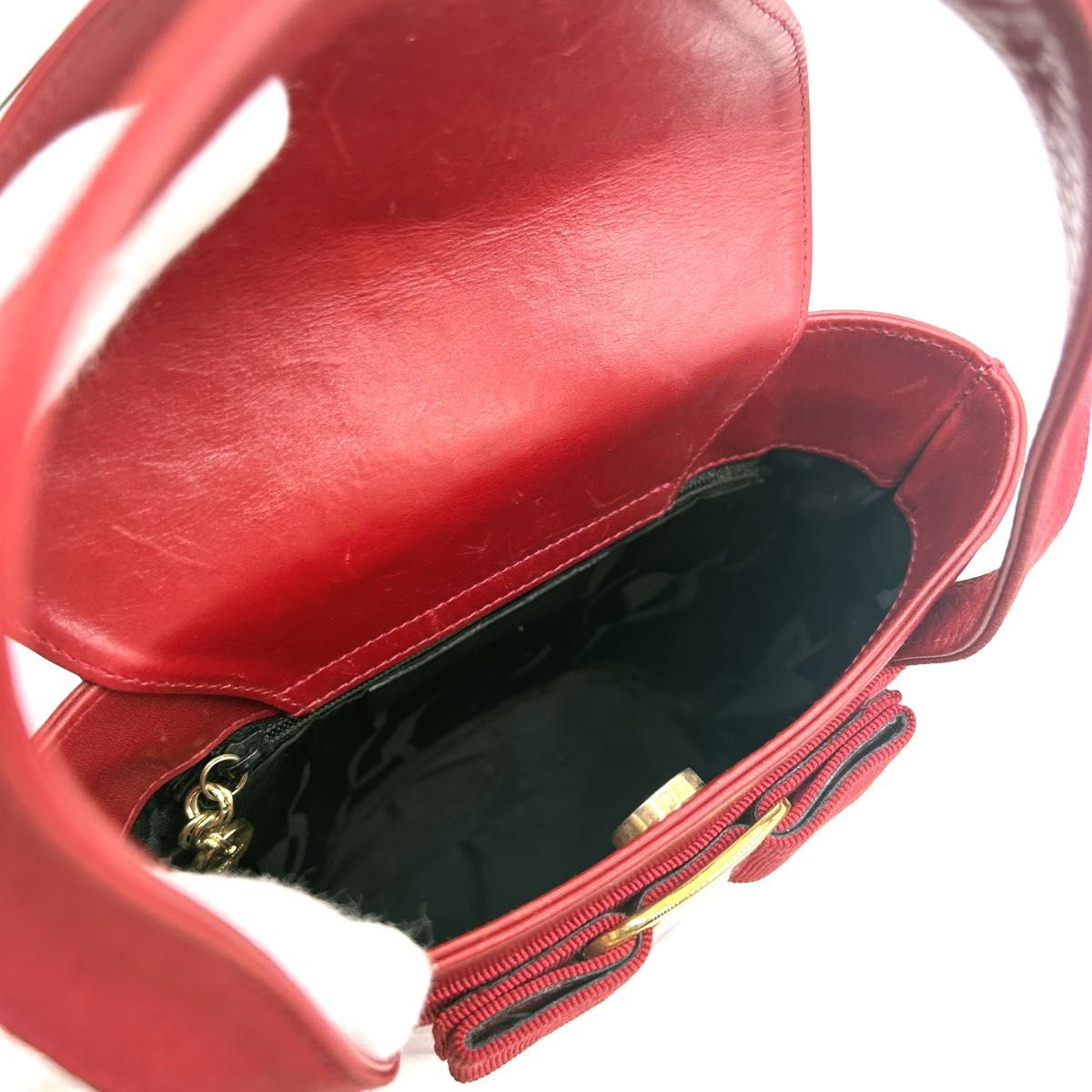 希少カラー Salvatore Ferragamo フェラガモ ヴァラリボン 希少カラー Salvatore Ferragamo フェラガモ ヴァラリボン