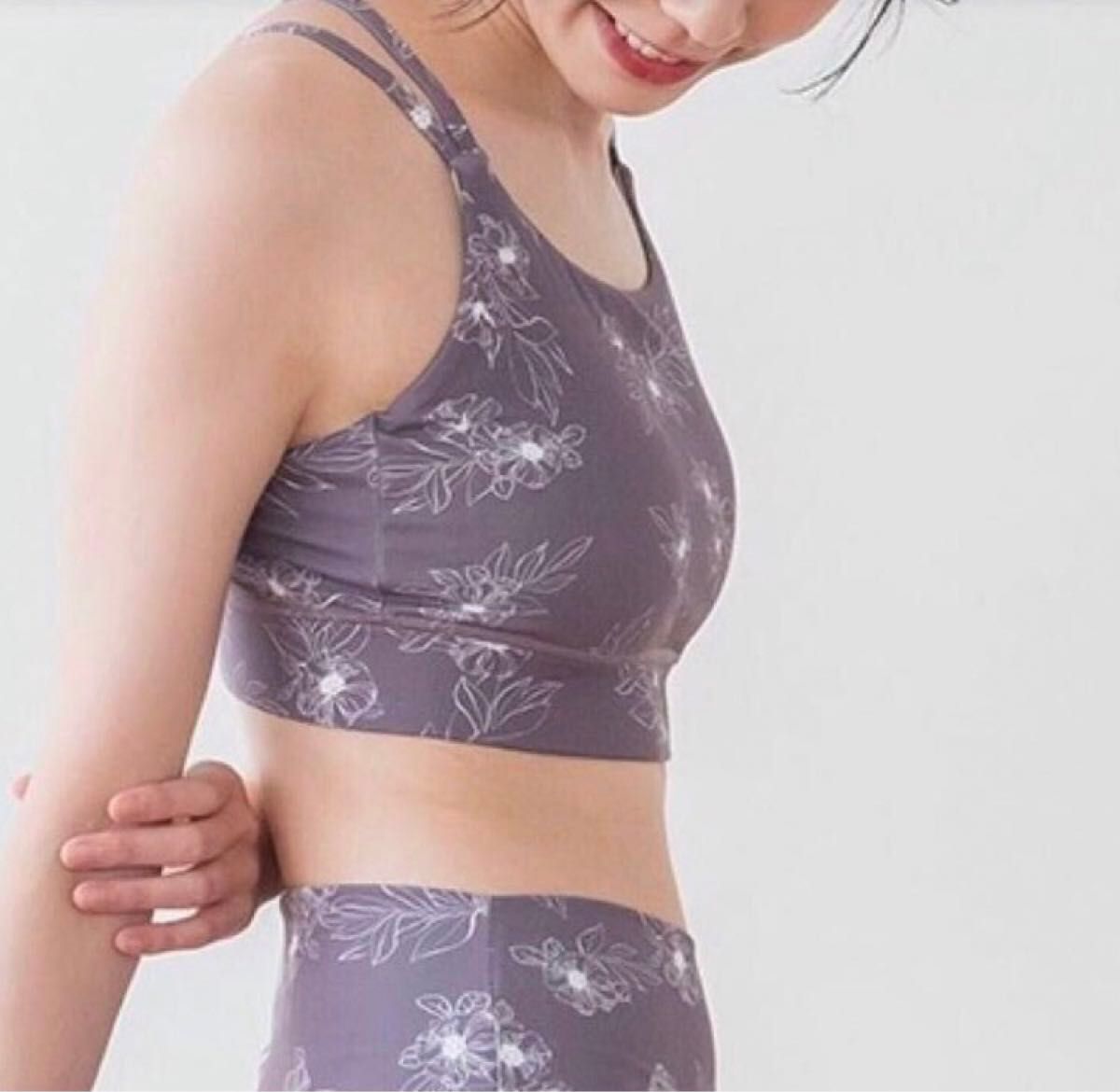 週末価格】LAVAヨガウェア タンクトップとブラウェアLサイズ 週末価格】LAVAヨガウェア タンクトップとブラウェアLサイズ