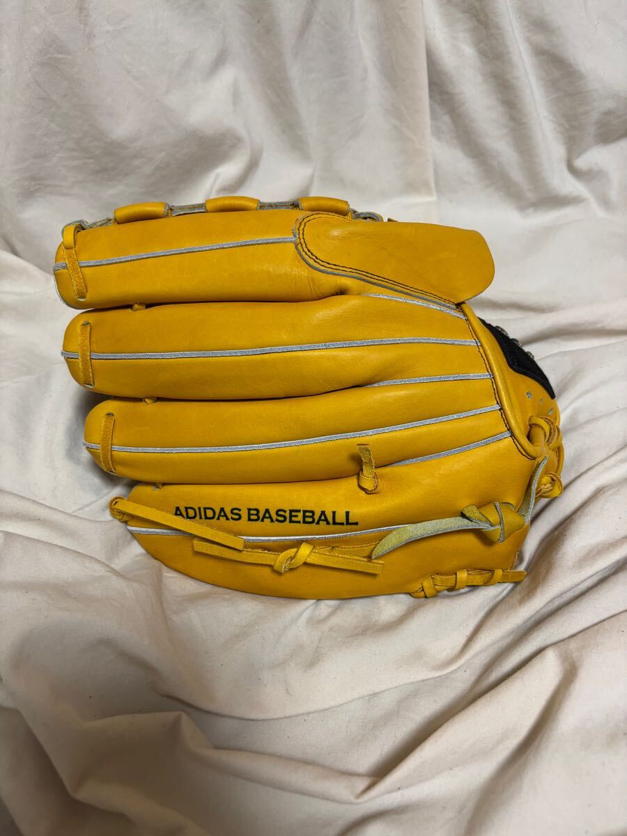 タグ付き 未使用品 adidas Professional 投手用 軟式グローブ タグ付き 未使用品 adidas Professional 投手用 軟式グローブ