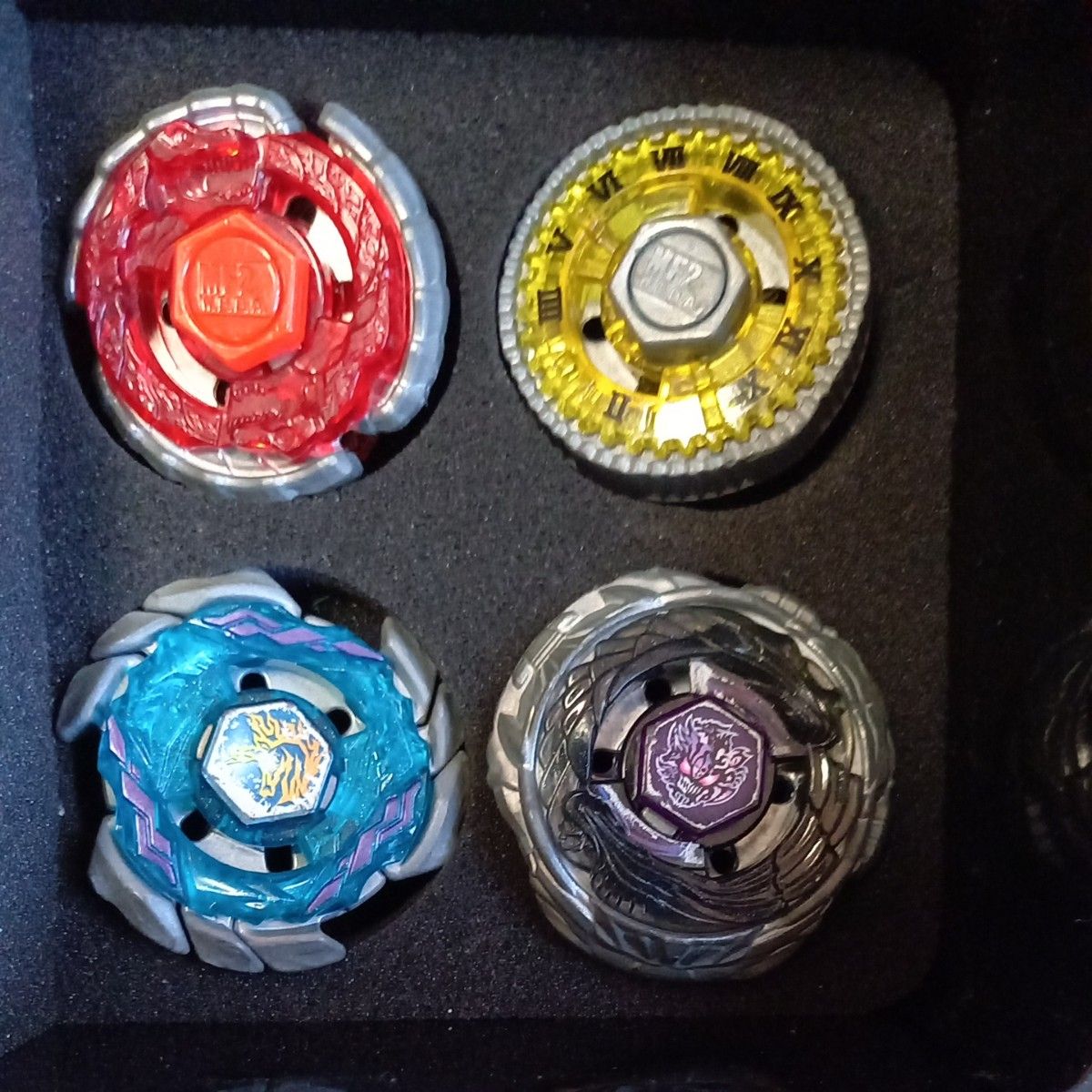 メタルファイト ベイブレード 最強ブレーダーセット 究極dx メタルファイト ベイブレード 最強ブレーダーセット 究極dx